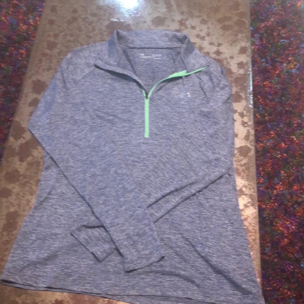 Under Armour ladies 1/4 zip top